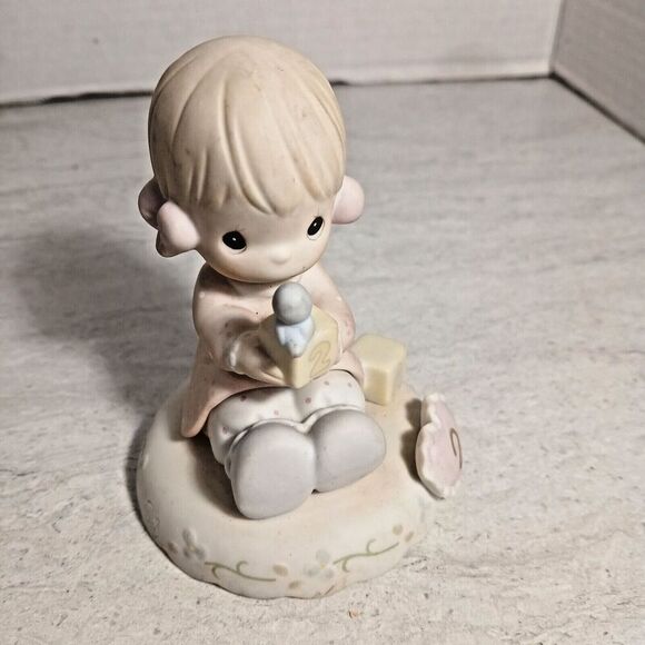 Precious Moments Figure,( Growing in Grace ), Age 2 1994. 4ins Tall. - Picture 4 of 5